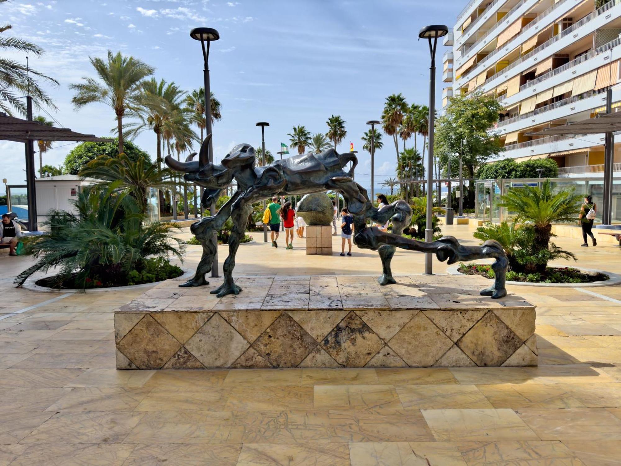 Apartment Boho Chic Apt, Frontline Sea & Paseo Views Marbella