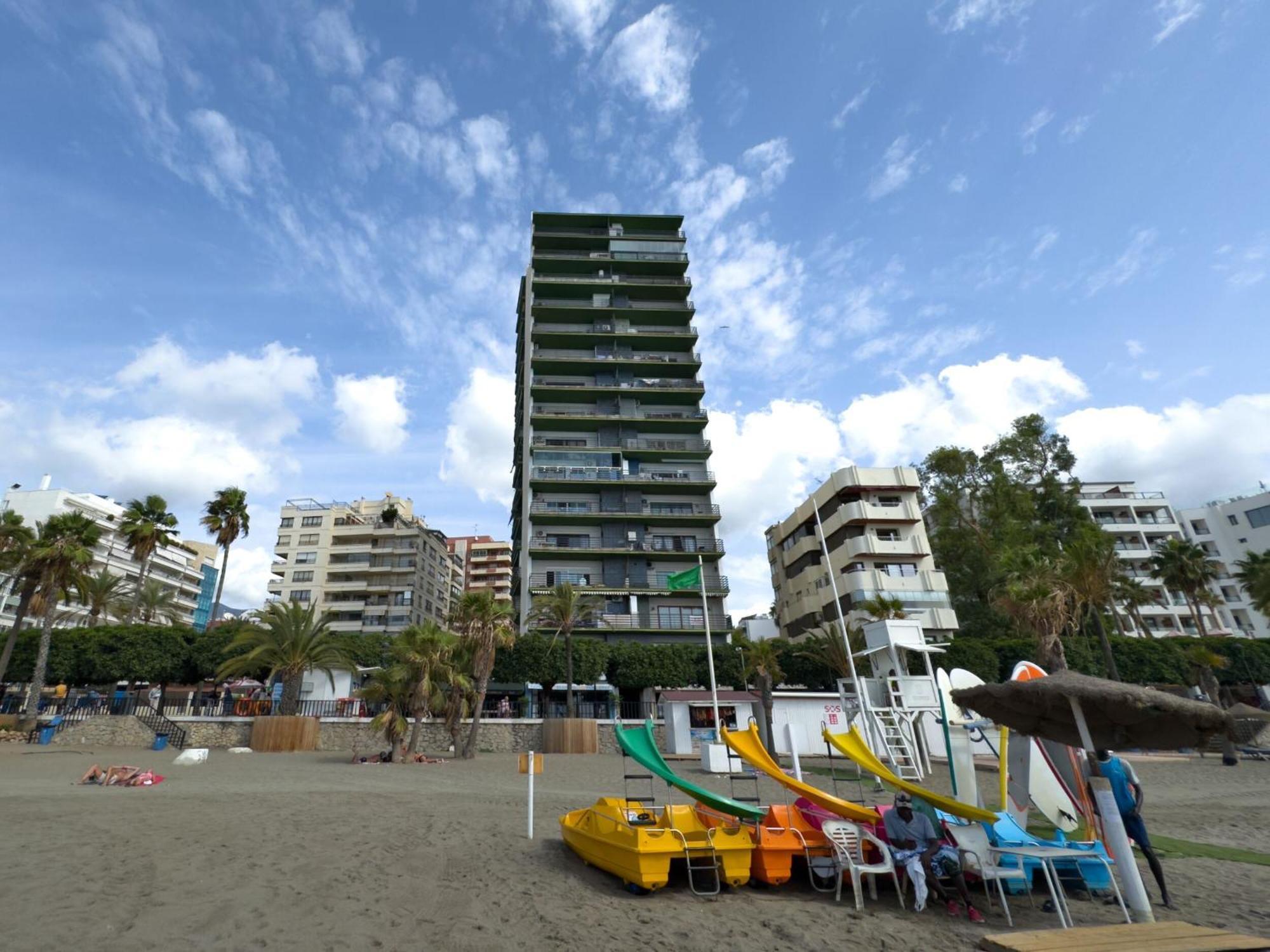 Boho Chic Apt, Frontline Sea & Paseo Views Apartment Marbella